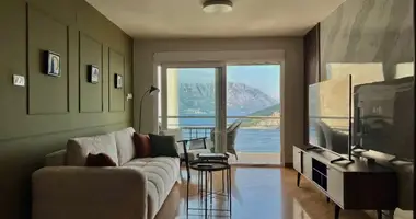 Apartamento 1 habitacion con aparcamiento, con Vistas al mar en Budva, Montenegro