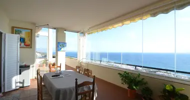 Mieszkanie 3 pokoi w Manilva, Hiszpania
