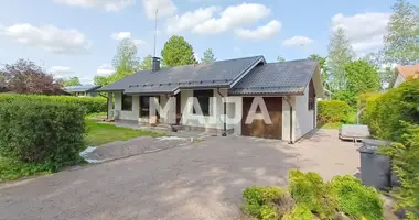 Dom 4 pokoi w Helsinki sub region, Finlandia