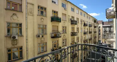 Apartamento 3 habitaciones en Budapest, Hungría