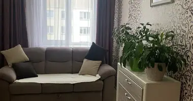 Apartamento 3 habitaciones en Zhodino, Bielorrusia