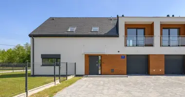 Casa 6 habitaciones en Otwock, Polonia