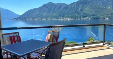 2 bedroom apartment in Stoliv, Montenegro