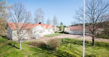 Maison 3 chambres dans Lapinjarvi, Finlande