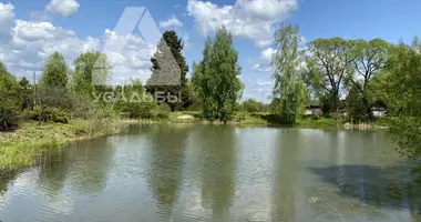 Grundstück in Buzharovo, Russland