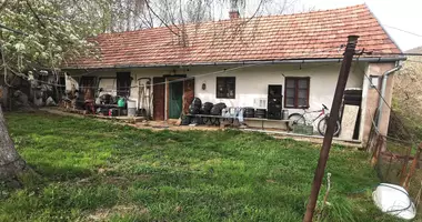 2 room house in Hosszuheteny, Hungary