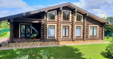 Casa en Valieuka, Bielorrusia