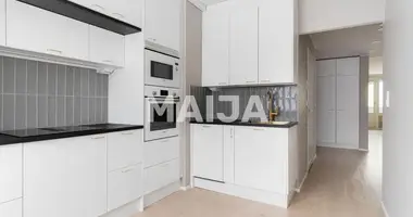 Appartement 2 chambres dans Jaervenpaeae, Finlande