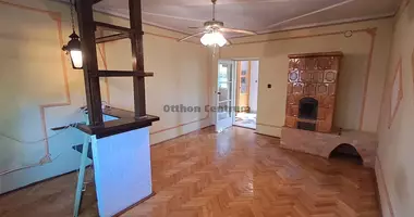 3 room apartment in Foeldeak, Hungary