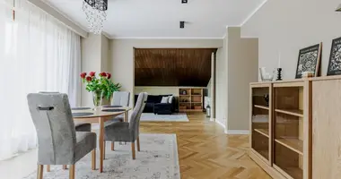 Appartement 3 chambres dans Piastów (ville), Pologne