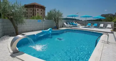 Hotel 751 m² in Becici, Montenegro