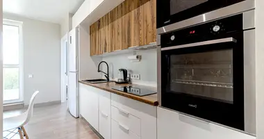 Apartamento 3 habitaciones en Minsk, Bielorrusia