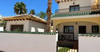 3 bedroom townthouse in Urbanizacion Dona Pepa, Spain