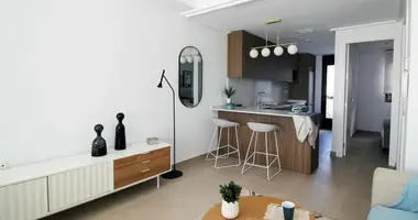 4 bedroom apartment in Pilar de la Horadada, Spain