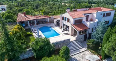 Villa 5 chambres dans Grad Pula, Croatie