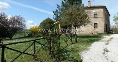 Villa 6 bedrooms with Furnitured, with Air conditioner, with Garden in Siena, Italy