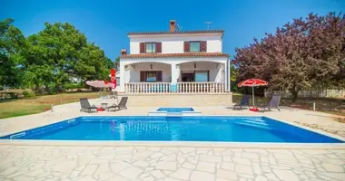 Villa 4 bedrooms in Porec, Croatia