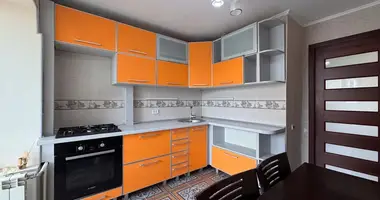 Apartamento 3 habitaciones en Zhodino, Belarús