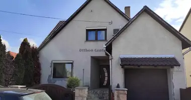 4 room house in Suetto, Hungary