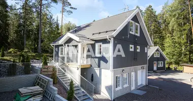 3 bedroom house in Helsinki sub-region, Finland