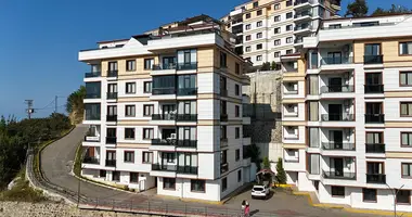 Wohnung 4 zimmer in Arakli, Türkei