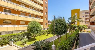 3 bedroom apartment in Torrevieja, Spain