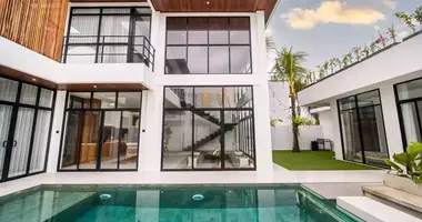 Villa 2 Zimmer mit Balkon, mit Möbliert, mit Parken in Jelantik, Indonesien