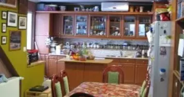 4 room apartment in Vac, Hungary