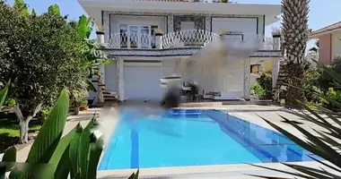 Villa 5 rooms with parking, with Swimming pool, with Mountain view in Alanya, Turkey