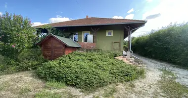 3 room house in Tokorcs, Hungary