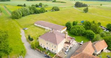 Nieruchomości komercyjne 932 m² w Nalzovske Hory, Czechy