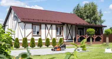 Casa en Dziarzynski sielski Saviet, Belarús