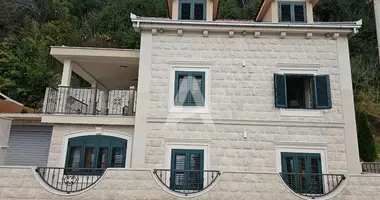 Casa 3 habitaciones en Donja Lastva, Montenegro