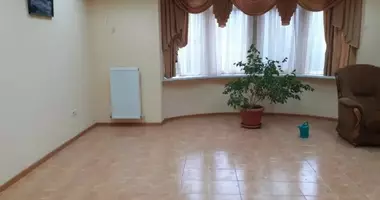 9 room house in Lymanka, Ukraine
