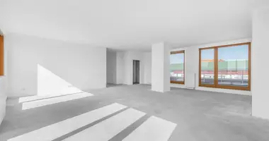 Apartamento 5 habitaciones en Varsovia, Polonia