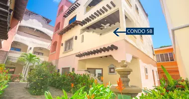 Condo in West Bay, Honduras