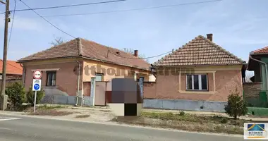 7 room house in Aldebro, Hungary