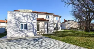 Hôtel 390 m² dans Grad Pula, Croatie