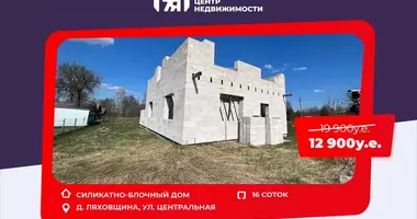 Maison dans Naracanski sielski Saviet, Biélorussie