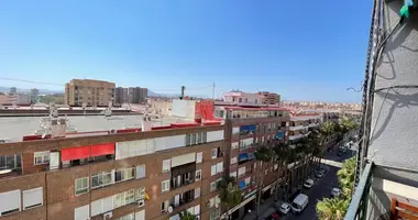 Apartamento 5 habitaciones en Alicante, España