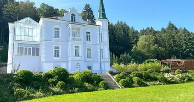Villa 25 chambres avec Fenêtres double vitrage, avec Meublesd, avec Garage dans Grein, Autriche