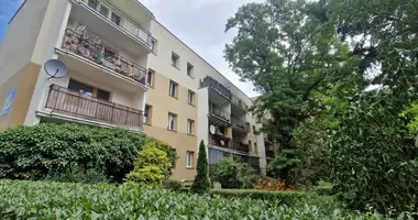 Mieszkanie 3 pokoi w Warszawa, Polska