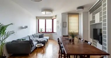 Wohnung 4 zimmer in Warschau, Polen