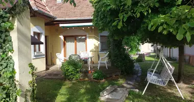 4 room house in Szodliget, Hungary