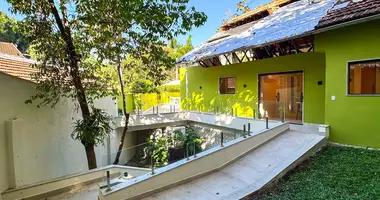 Casa 3 habitaciones en Regiao Geografica Imediata do Rio de Janeiro, Brasil