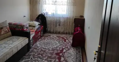 Квартира 3 спальни со стеклопакетами, с мебелью, с лифтом в Ташкент, Узбекистан