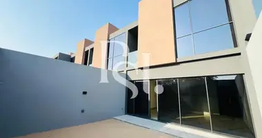 Townhouse 2 bedrooms in Sharjah Emirate, UAE