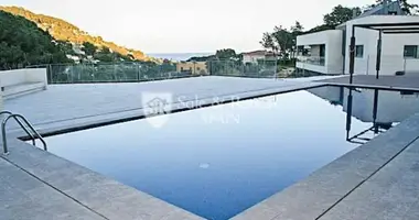 Villa 4 bedrooms with Balcony, with Furnitured, with Air conditioner in Lloret de Mar, Spain