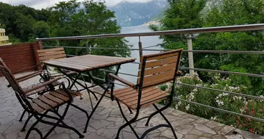 Commercial property 165 m² in Stoliv, Montenegro