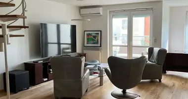 4 bedroom apartment in Warsaw, Poland